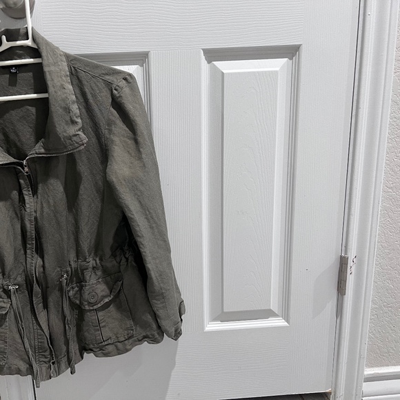 Darjoni Jackets & Blazers - Military, Utility Darjoni green jacket